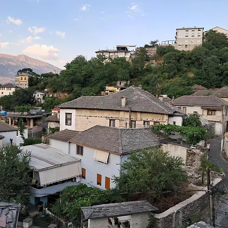 公寓 House In The Old Town With View *