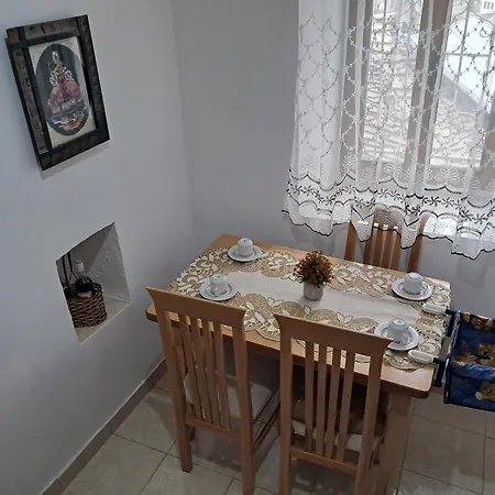 House In The Old Town With View شقة *