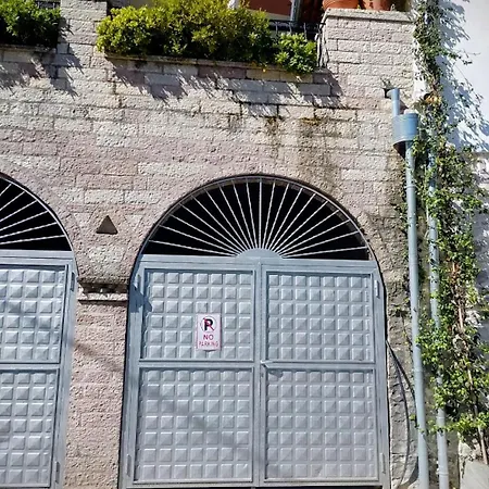 House In The Old Town With View Appartement Gjirokastër
