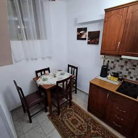 House In The Old Town With View * Gjirokastër