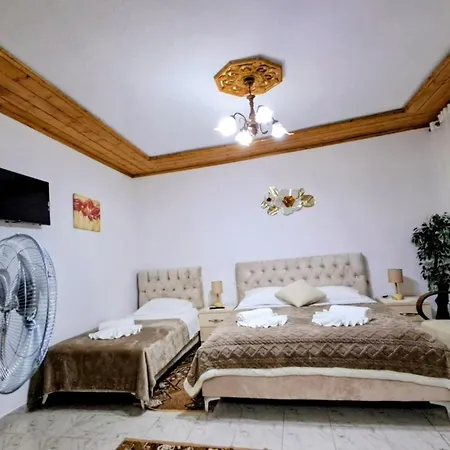 Appartement House In The Old Town With View Gjirokastër